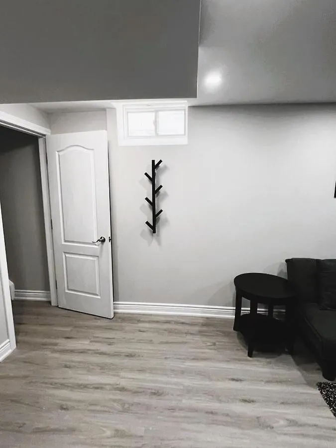 Beautiful Basement Apartment Niagara Falls